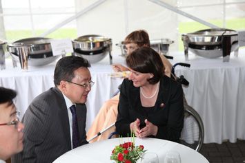 Jahjaga AB Temsilcisi Ashton ile Görüştü