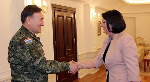 Jahjaga Hırvatistan Ordusu'nun Komutanı Lovriç'i Kabul Etti