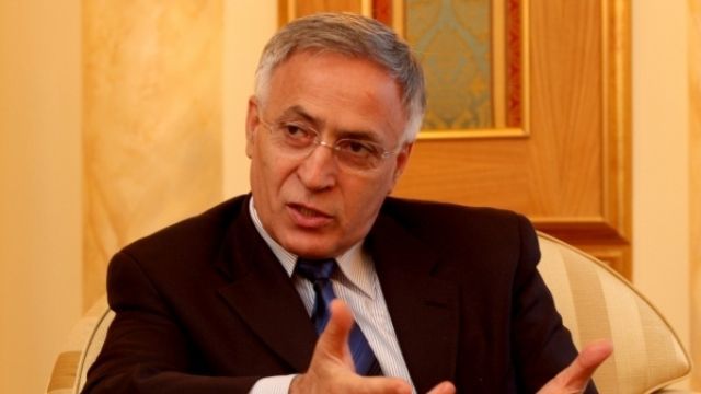 Krasniqi: LDK, AAK, Nisma ve Vetvendosje Ortak Yönetimi Şart