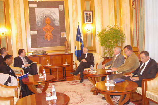İMF İçin Kosova'nın 2014 Yılı Bütçesi Olumlu