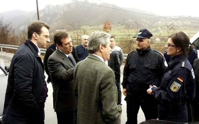 Koştunica'ya Kosova'ya Girişi Yasaklandı