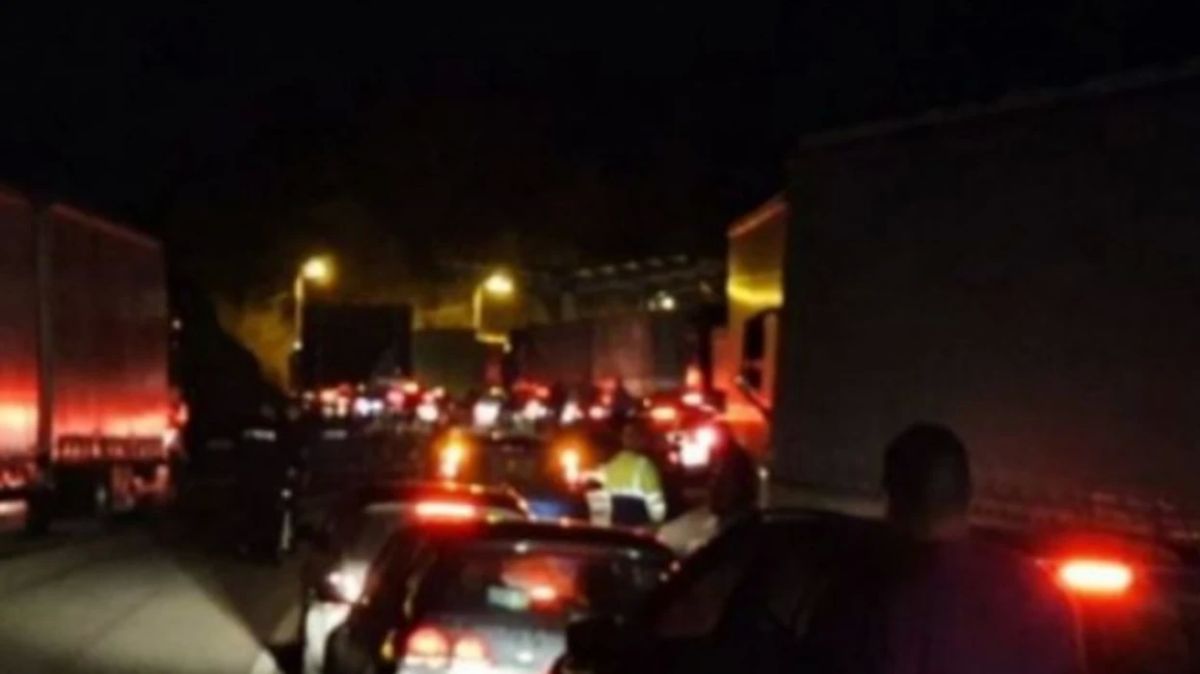 Jarinje’de MUP Mensubu Gözaltına Alındı