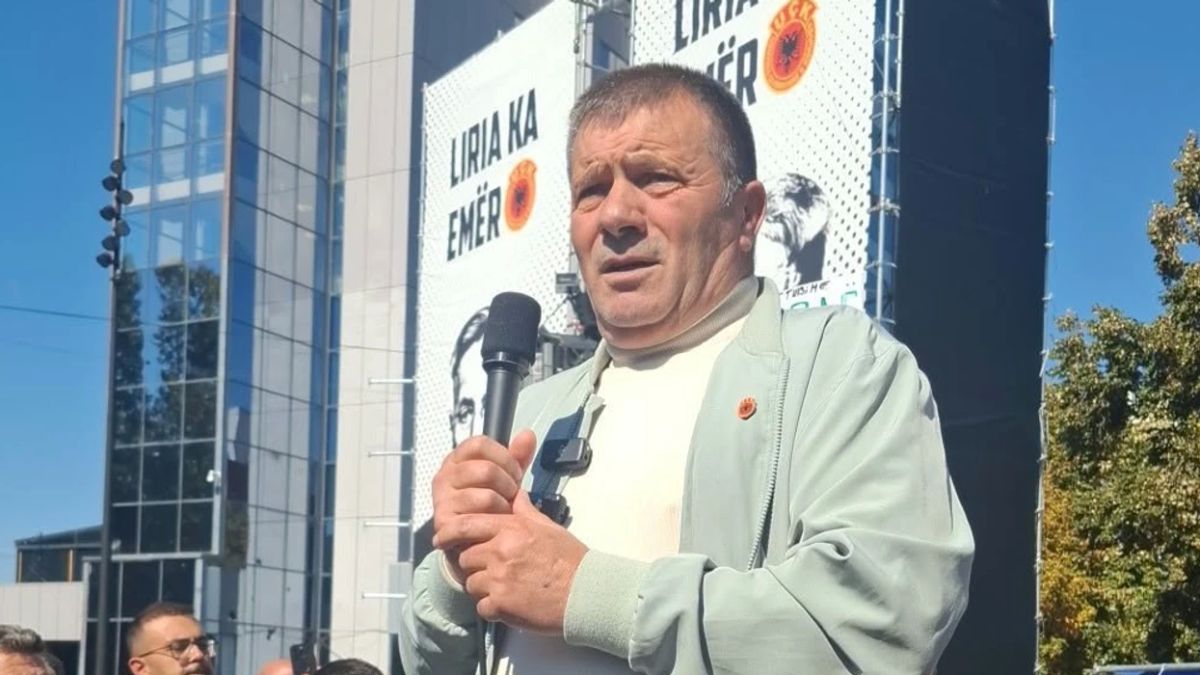 Meydanlar “Benim Adıma Değil” Sloganıyla Dolu, Kurumlar Doğru Kararı Vermeli