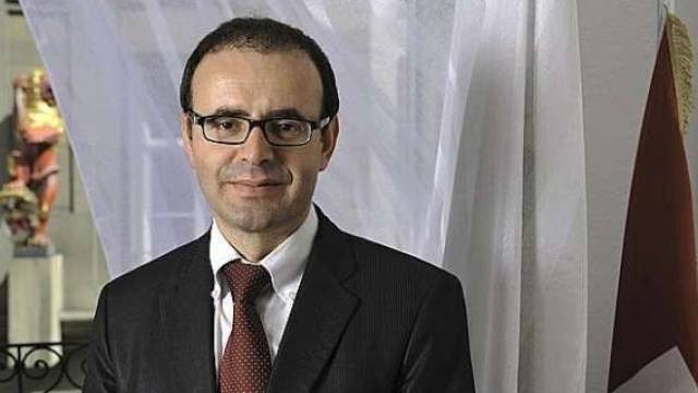 Büyükelçi Naim Malaj İstifa Etti