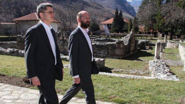 Dışişleri: Jeremiç,  Listede Değil