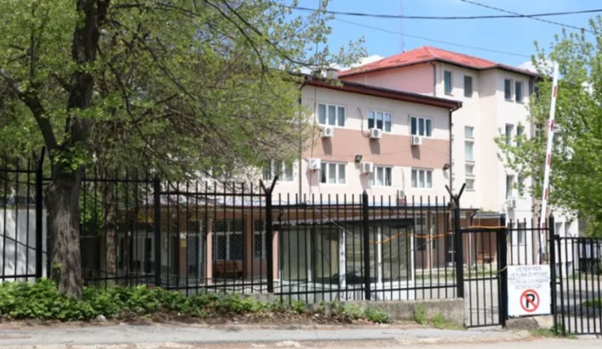 Sırp Hakim ve Savcıların Göreve Dönüşü Kosova ile AB Arasında Gerilimi Artırdı