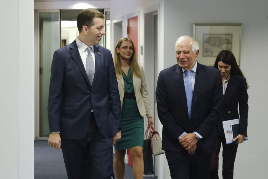 Borell’den Kosova ve Sırbistan’a Çağrı