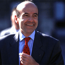 Juppe: Sınırların Yönetimine Odaklanın
