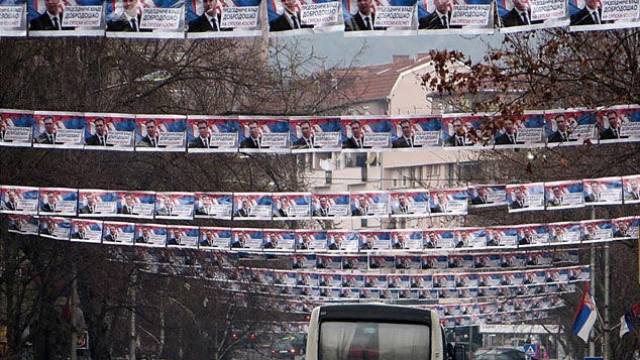 Vuçiç için "Başbakan, Sırp Kosova'sına Hoşgeldiniz" Bilbordları