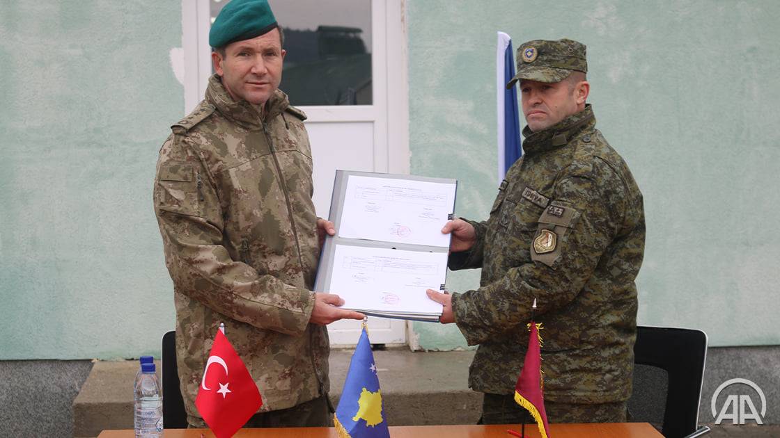 Türkiye, Kosova'ya Arama-Kurtarma Çalışmaları İçin K9 Köpekleri Bağışladı