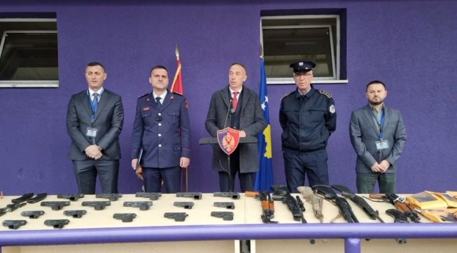 Kosova-Arnavutluk Silah Kaçakçılığı Grubu Çökertildi