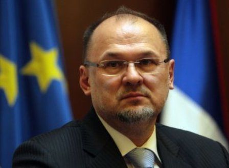 Kacin Kosova'nın AB'ne Katılımı İçin Engelleri Saydı