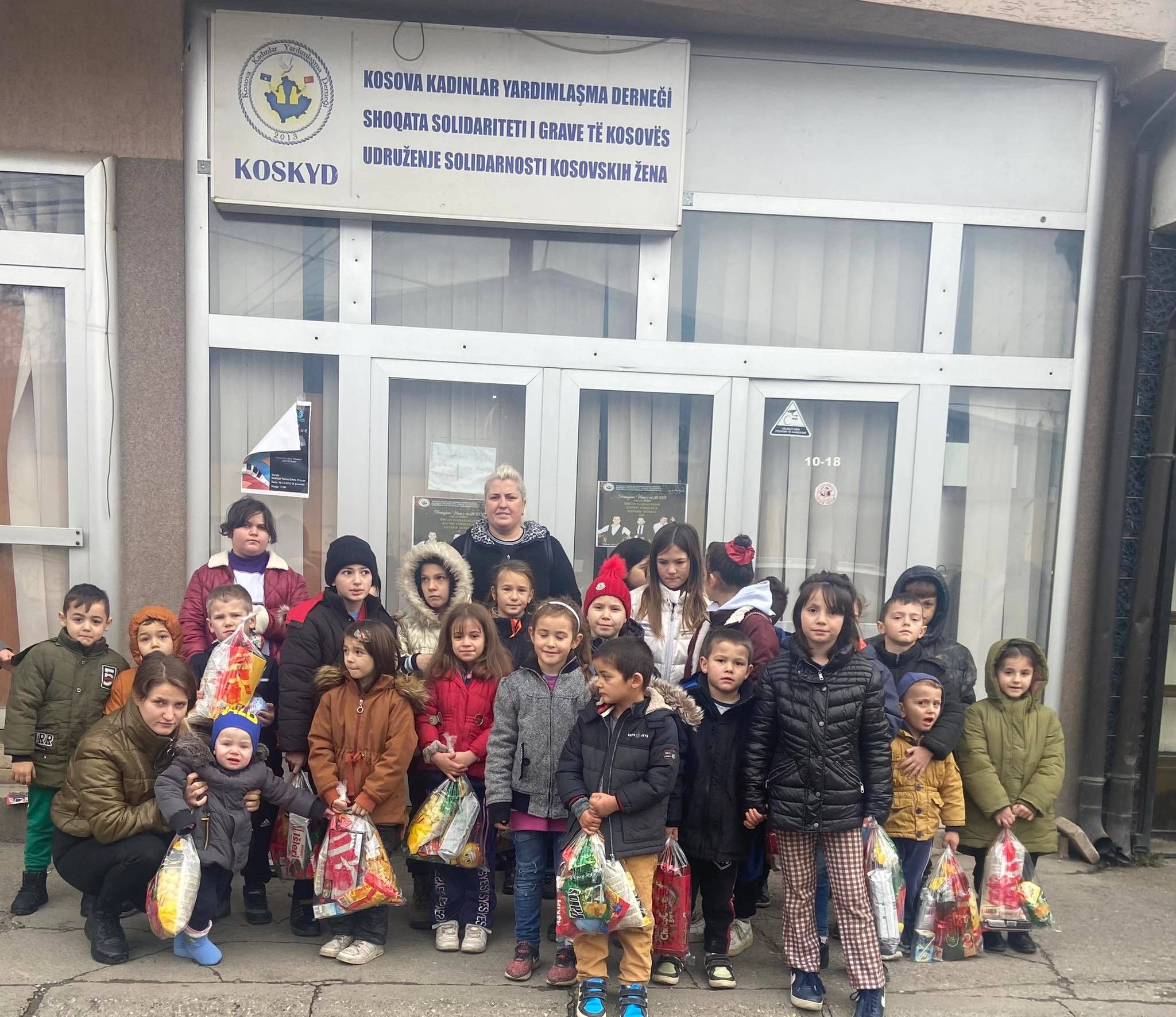 Kadınlarımızdan Yetim Çocuklara Yılbaşı Hediye Paketleri