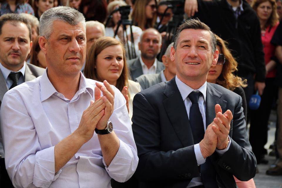 Thaçi ve Veseli'nin Özel Mahkeme Tarafından Tutuklanmalarının Bugün Bir Yılı