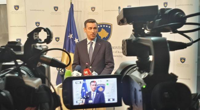 Veseli: Cuma Başkan Seçiliyor,  Adaylar Thaçi ve Rama