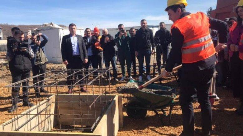 Kamenica’da ‘Fan S. Noli’ İlköğretim Okulu’nun Temeli Atıldı