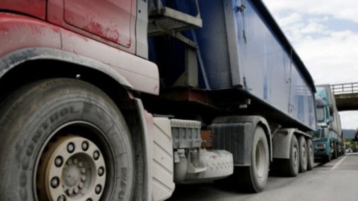 1 Ağustos'ta Otoyollarda Kamyonların Trafiğine Kısıtlama