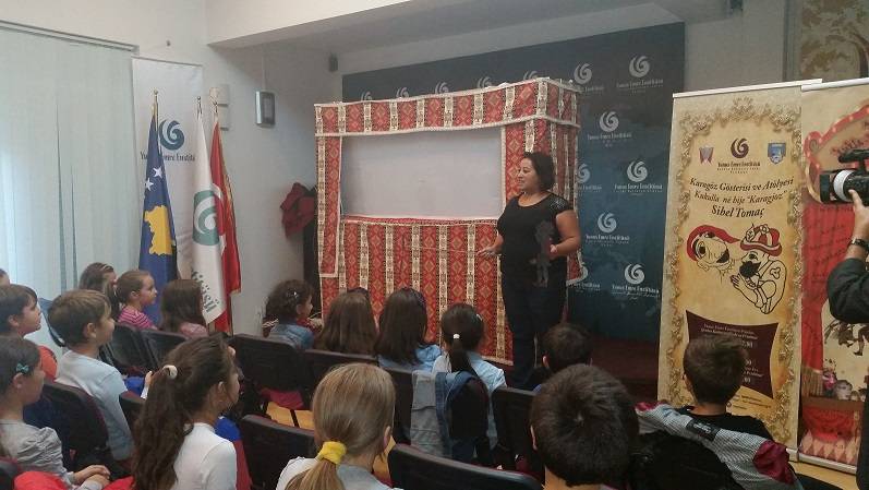 Çocuklar Karagöz ve Hacivat Gölge Oyunuyla Tanıştı