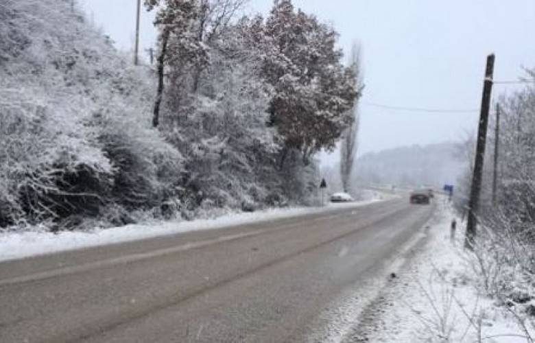 Priştine-Üsküp Yolunda Trafik Güçlüklerle Sürdürülüyor