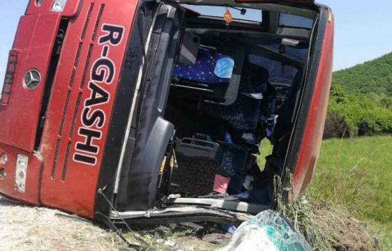 Kosovalıları Taşıyan Bir Otobüs Sırbistan’da Kaza Yaptı