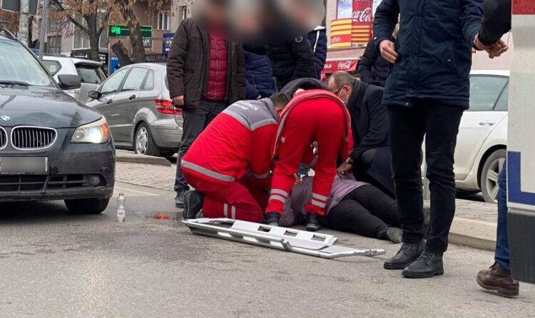 Prizren’de Bir Kadına Otomobil Çarptı