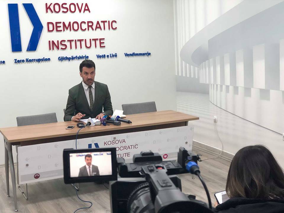 Toplantılara ve Oylamaya Katılmayan Milletvekilleri Cezalandırılmalı