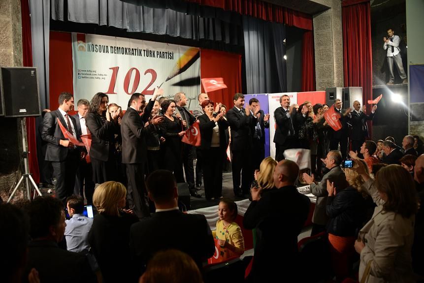 KDTP Halk Konseriyle Seçim Kampanyasını Kapattı