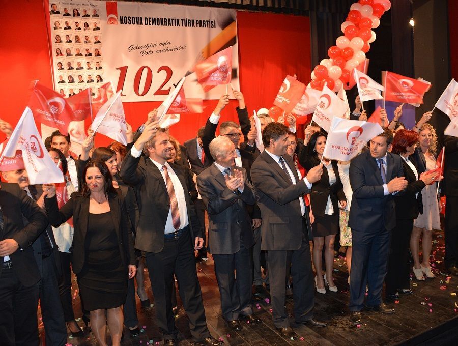 Türkçe İbareli Kimliklerin Verilmesine Sayılı Günler Kaldı