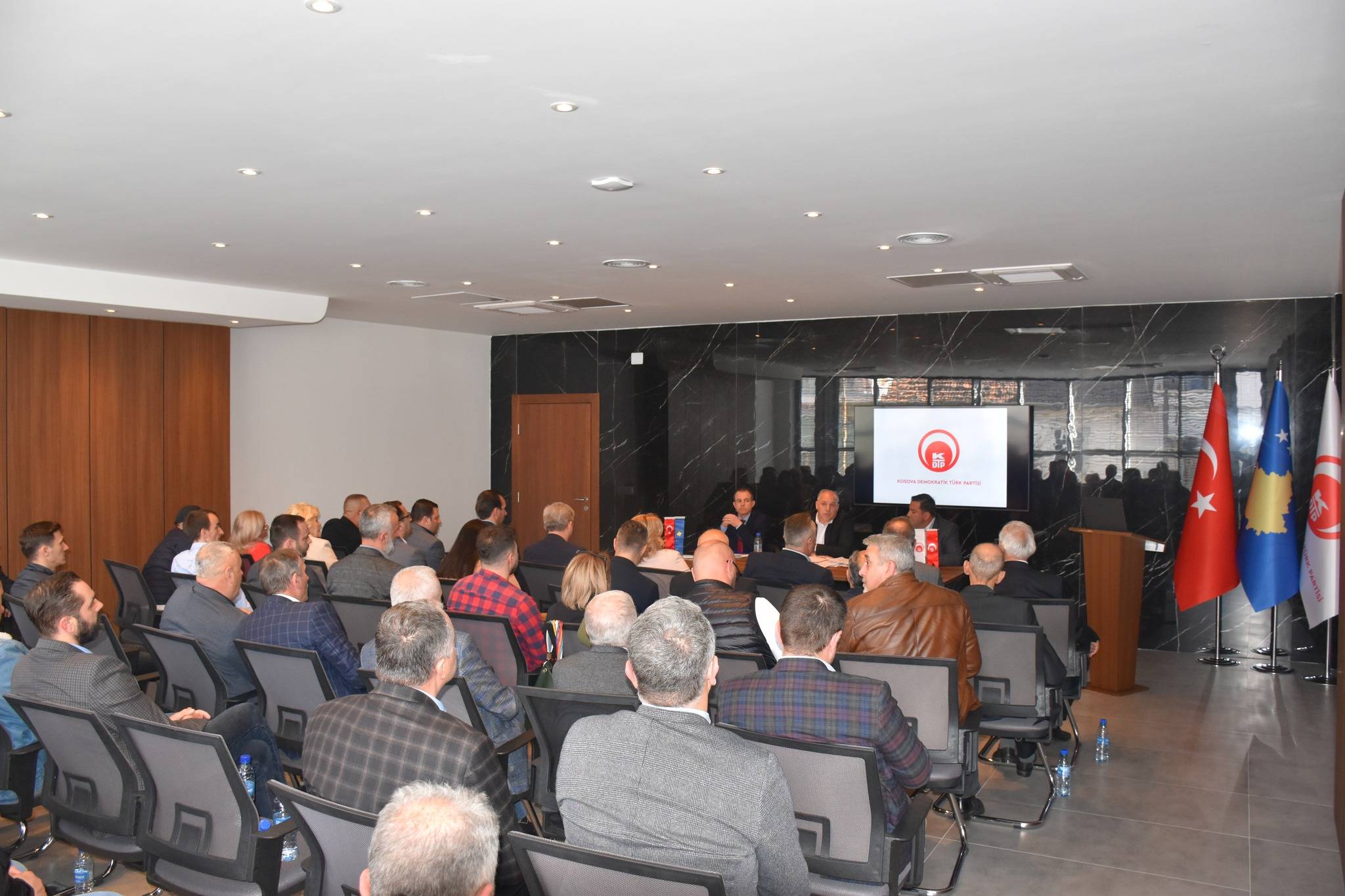 KDTP Meclisi Yeni Tüzüğü Kabul Etti