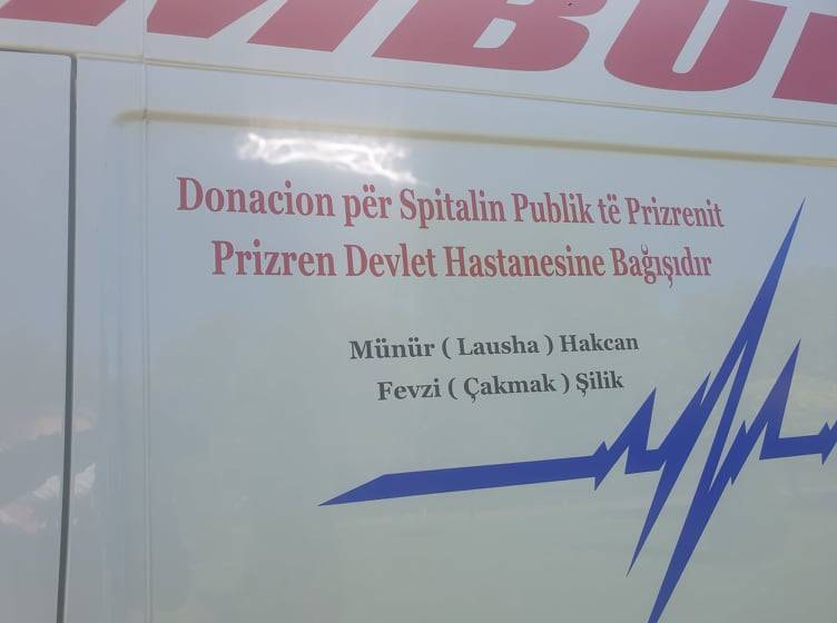 Prizren Hastanesi'ne Türkiye'den 1 Ambülans ve 5 Solunum Cihazı