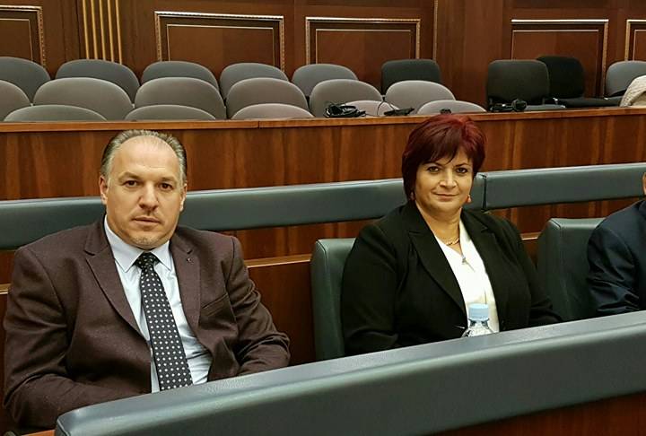 Oturuma Topluluklar Milletvekilleri de Katılmadı