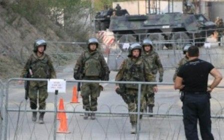 KFOR Barikatların Kaldırılması İçin Kışı Bekliyor