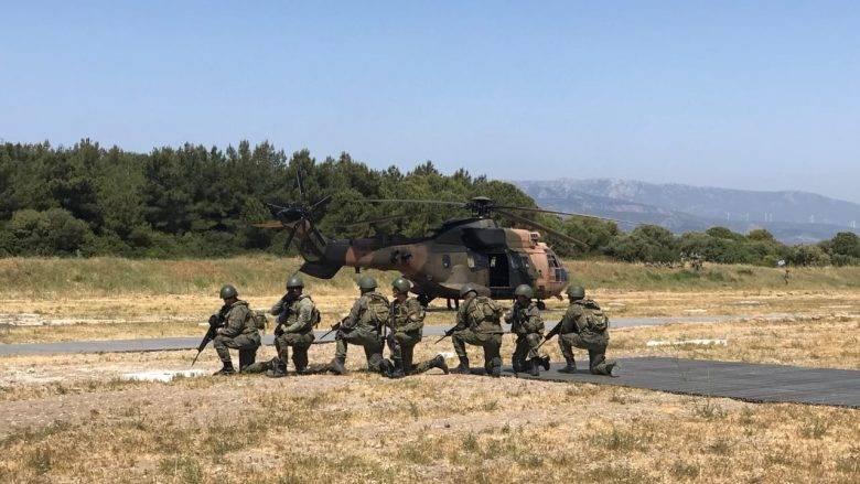 KGG, UF 'EFES 22'-e 37 Ülkenin Ordusuyla Ortak Tatbikatta