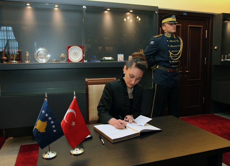 Türkiye Büyükelçisi Kıvılcım Kılıç İlk Mesajını Yayınladı