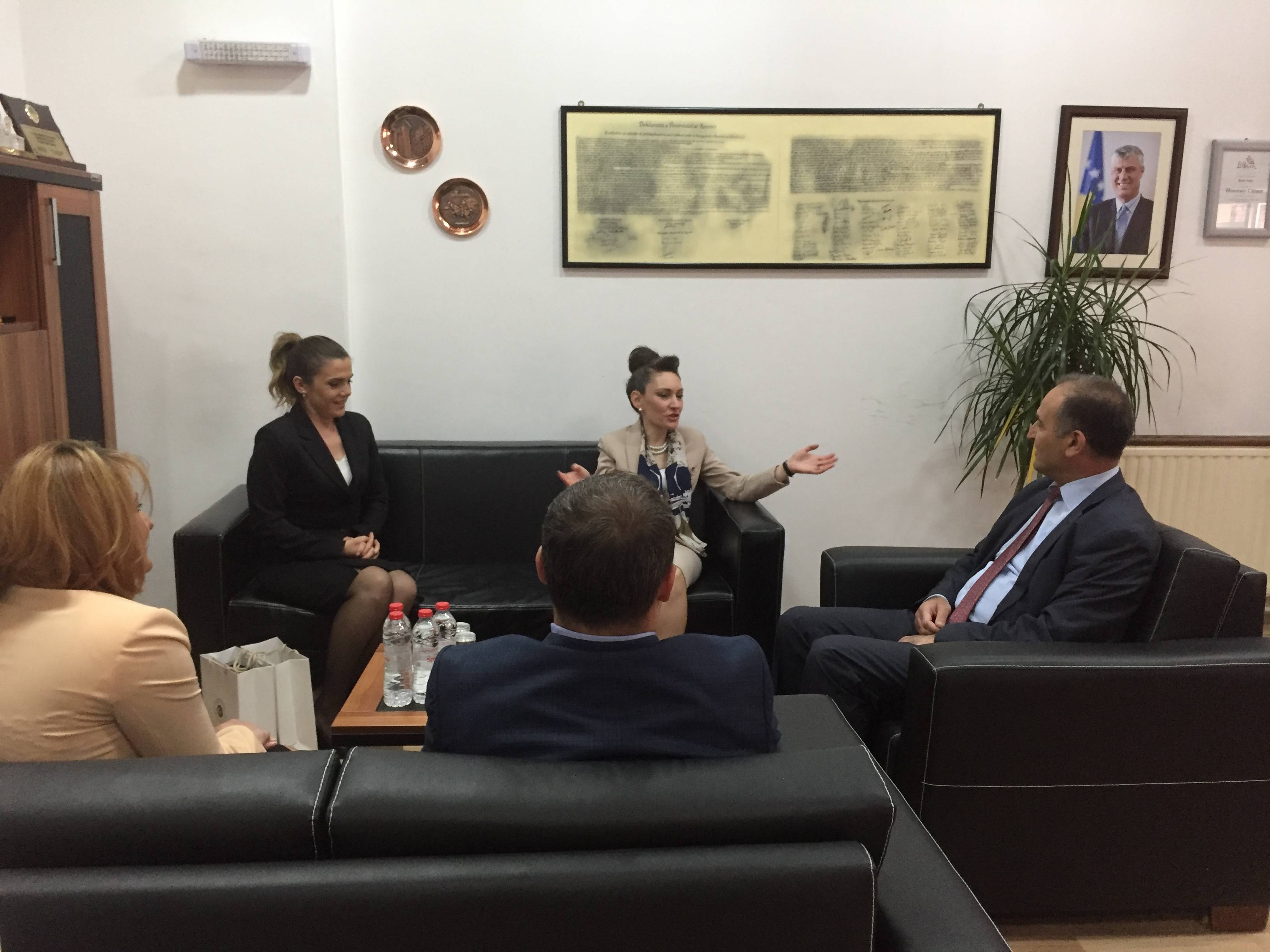 Büyükelçi Kılıç Prizren Üniversitesini Ziyaret Etti