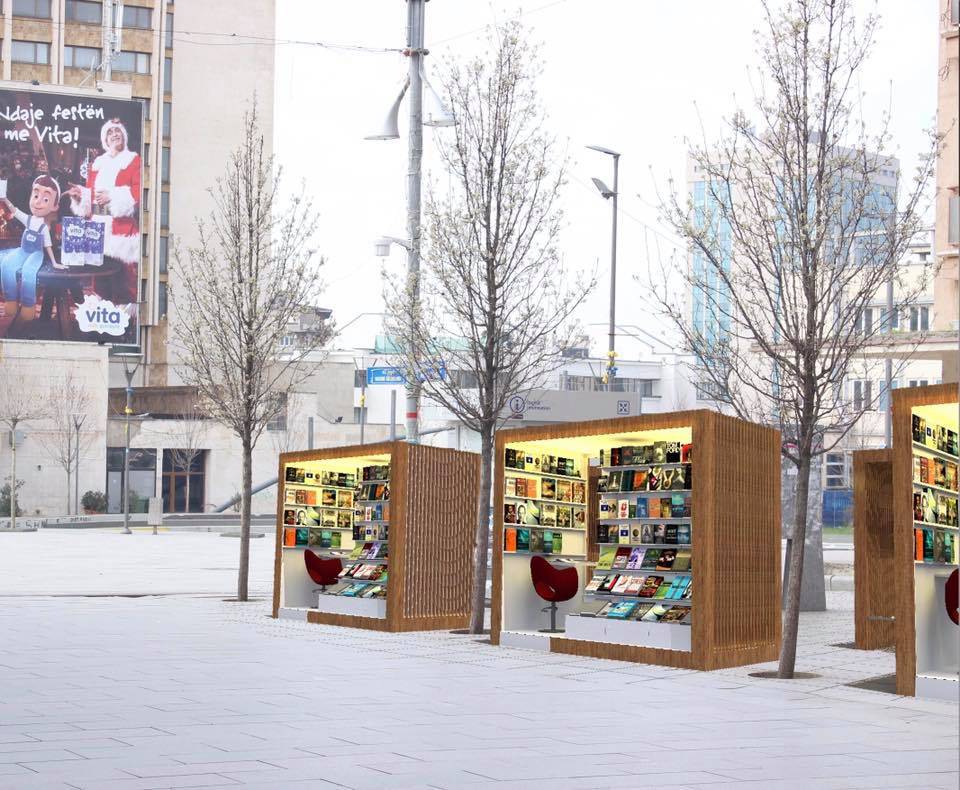 Başkentte Kitap Kioskları Açıldı