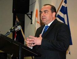 Rumlar, Kosova Konusunda Sırplardan Yana