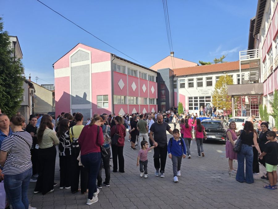 Prizren’de Bugün Ders Kitaplarının Satışı İptal Edildi