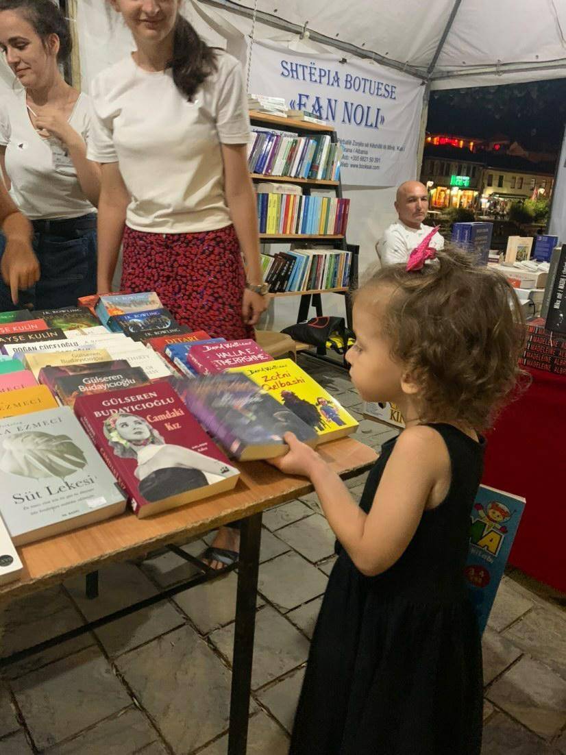 Prizren Kitap Fuarı’nda Türkçe Kitaplara Yoğun İlgi