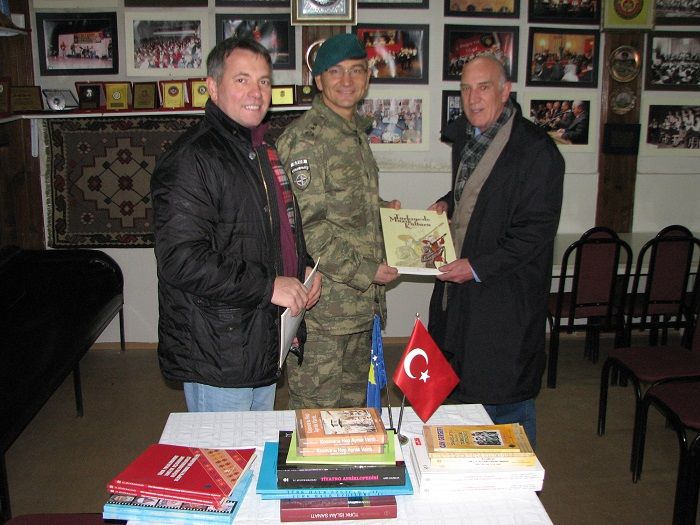 Mehmetçik'ten Kitap Desteği