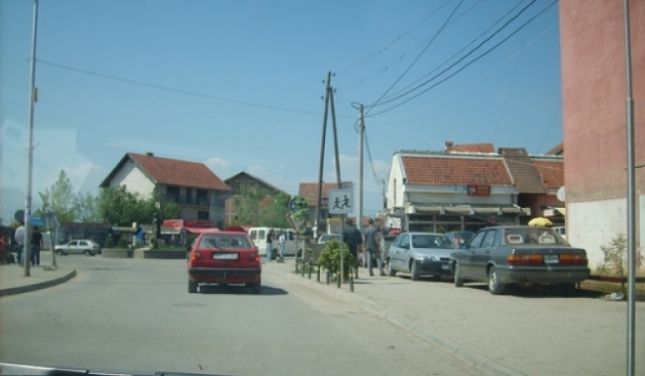 Klina Paralel Belediyesine Taşlı Saldırı