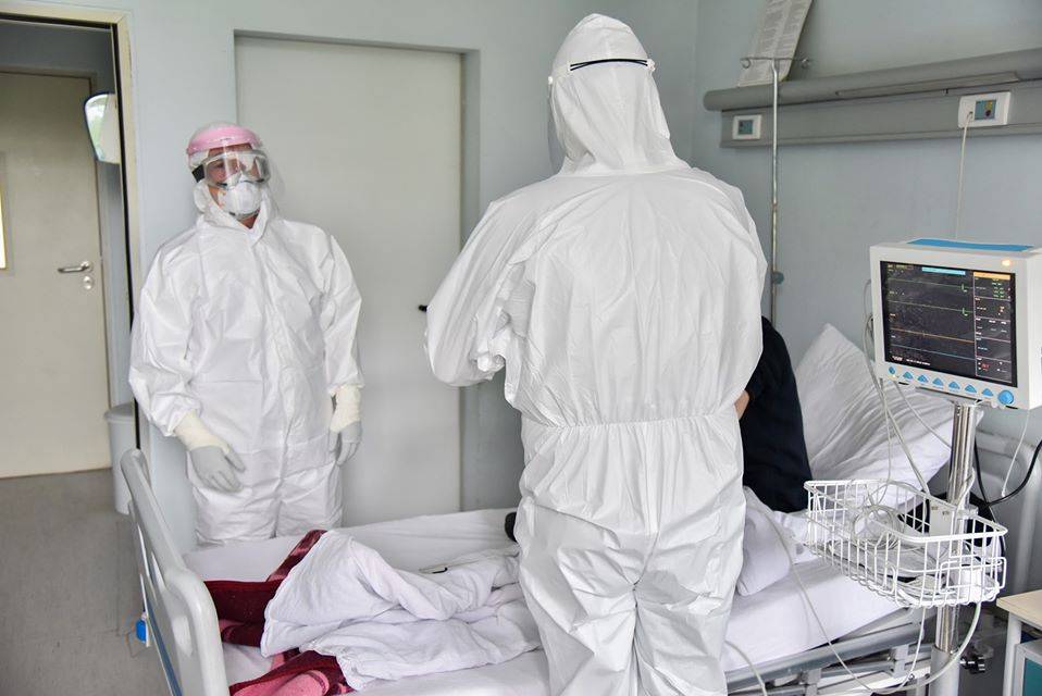 Klinik ve Hastanelerde 75 Covid Hastası Tedavide