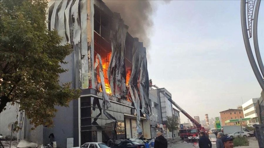 Kocaeli’nin Dilovası ilçesinde yangında 6 kişi öldü