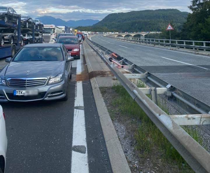 Göçmenler Kosova Yolunu Tutmaya Başladı