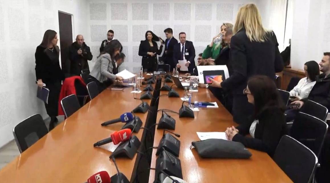 Muhalefet Meclis Komisyonlarını da Boykot Ediyor