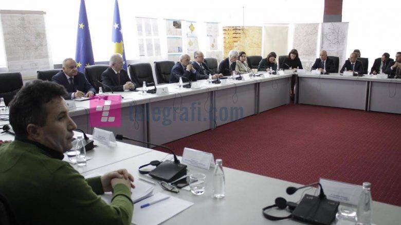 Komisyon Toprak Ölçümlerini Tanıttı