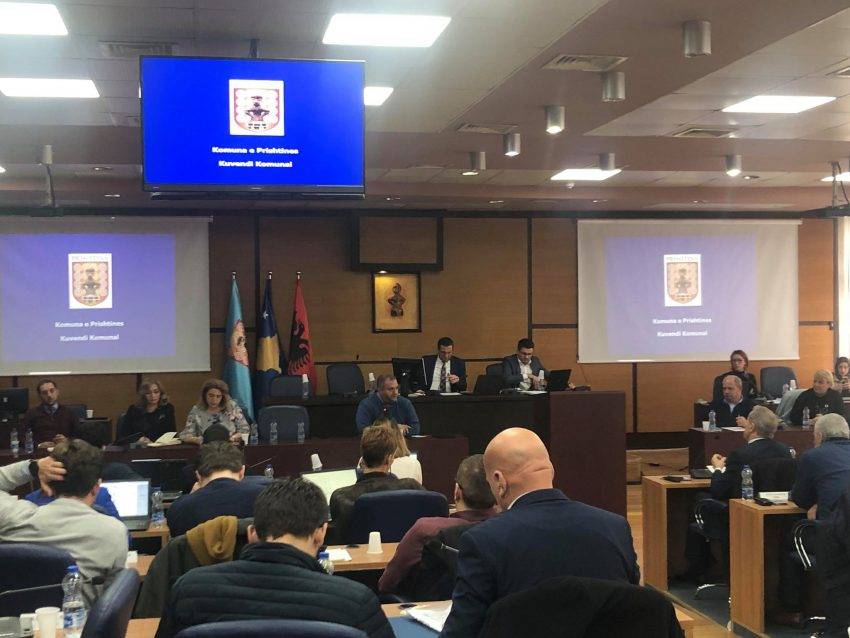 Priştine'de Otopark Yerleri  Fiyat Düzenlemesi Onaylandı