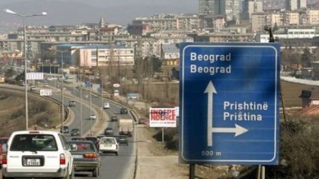 Kuzey Belediyeler "Sırbistan Cumhuriyeti" Yazısını Belgelerden Çekmiyor