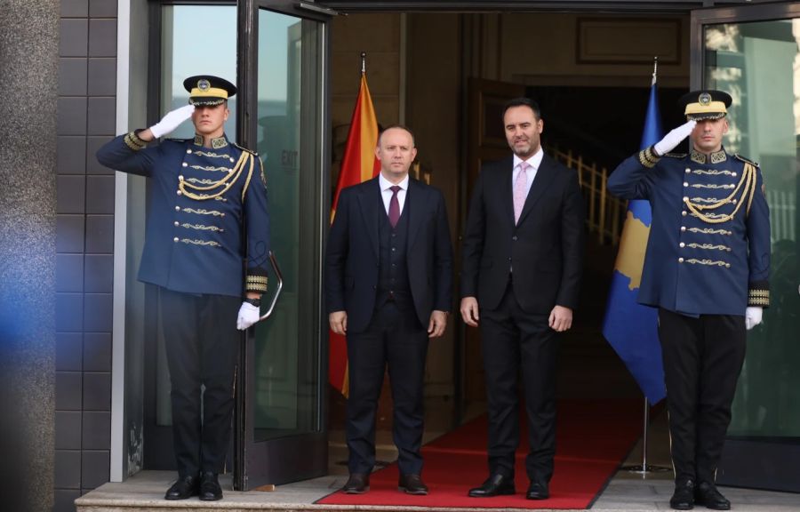 Konjufca, Kuzey Makedonyalı Mevkidaşı Gashi'yi Kabul Etti