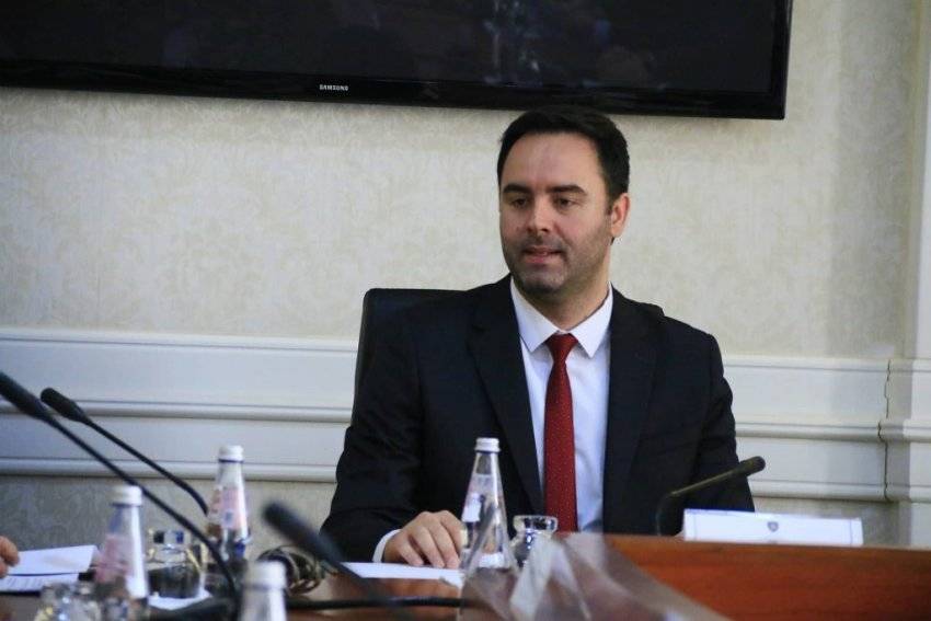 Konjufca INTERPOL Üyelik Başvurusunun Ertelenmesini Talep Etti